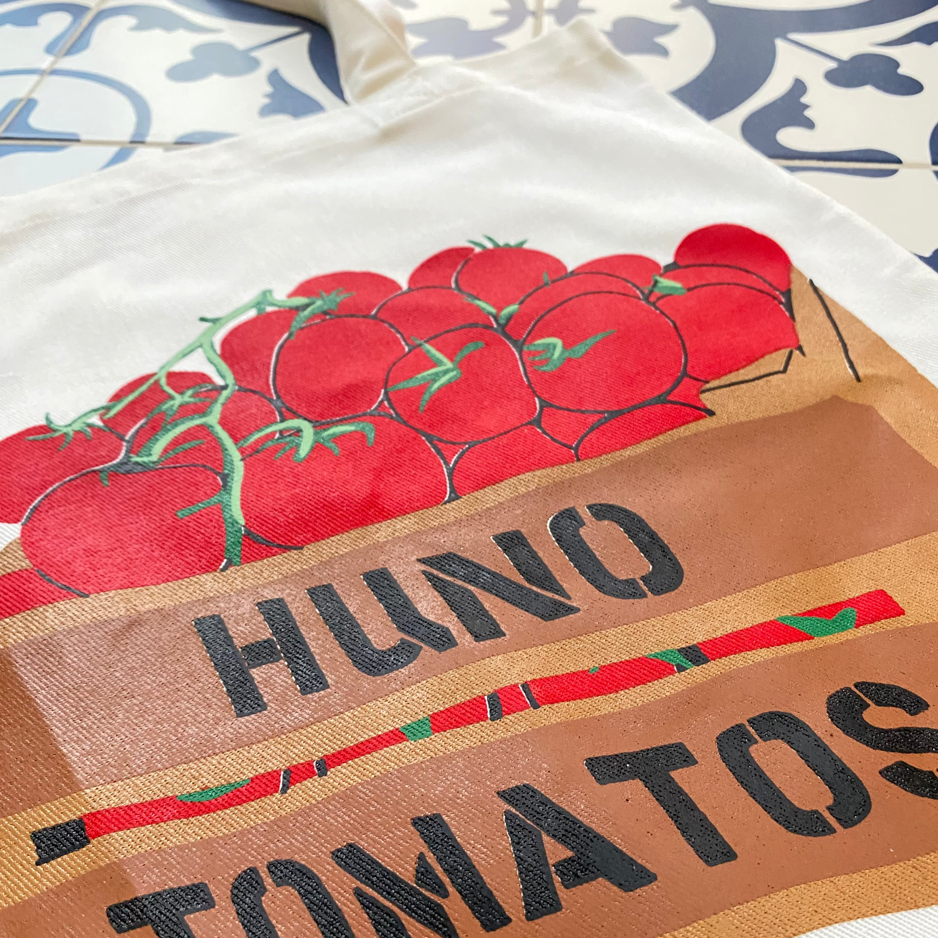 Tomatos Tote