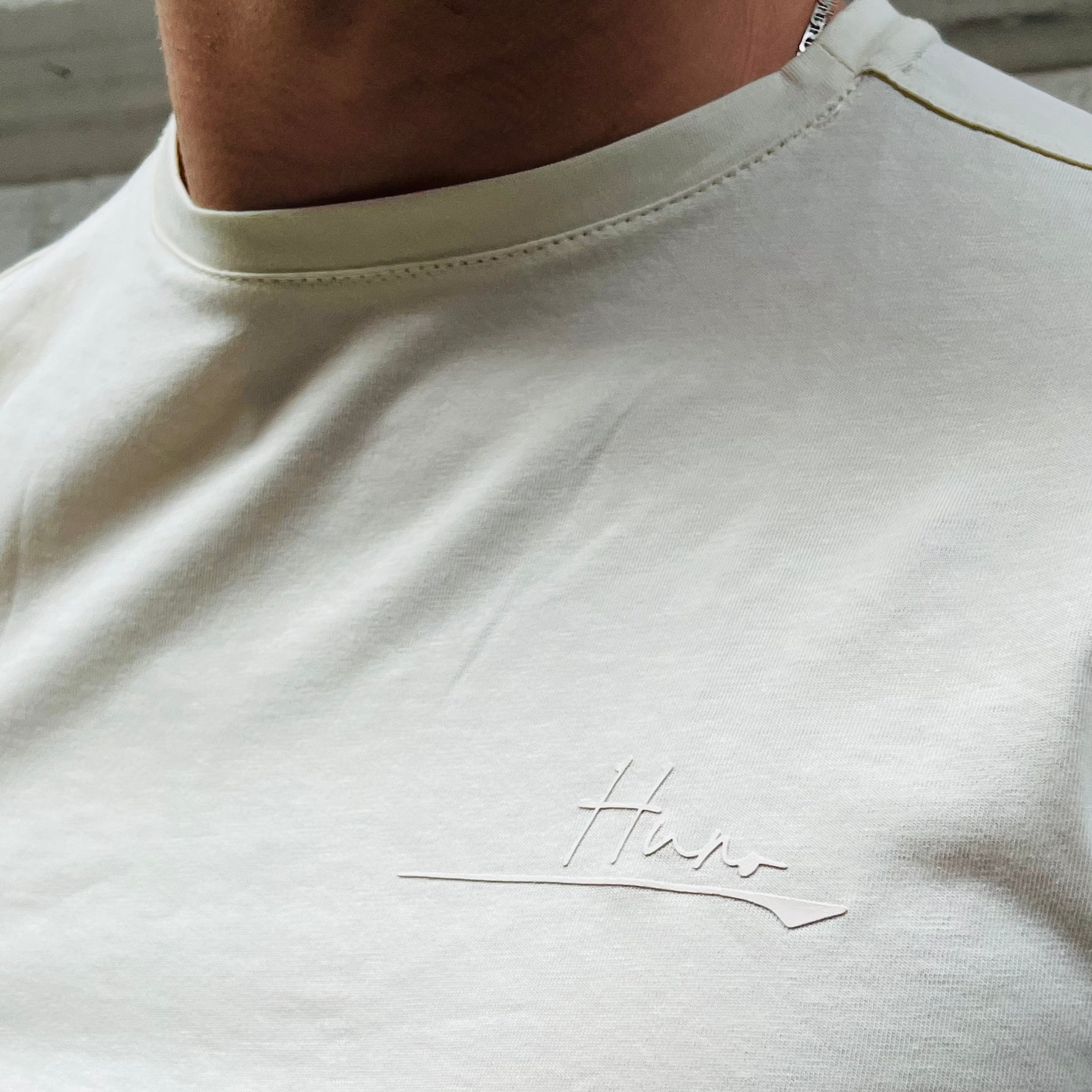 HUNO Basic Tee- Eggshell